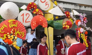 TP Hồ Chí Minh: Giáo dục truyền thống cho học sinh qua các hội Xuân tại trường học