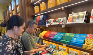 TP Hồ Chí Minh nâng tầm quà tặng lưu niệm mang bản sắc riêng