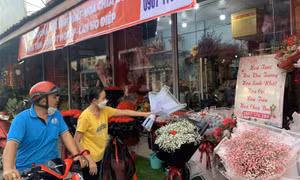 TP Hồ Chí Minh: Giá hoa hồng tăng gấp 3-4 lần trong ngày Lễ Valentine