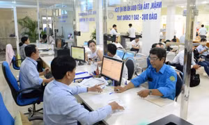 Tạo đòn bẩy cho đầu tàu kinh tế Tp.Hồ Chí Minh - Bài 3: Gỡ nút thắt về bộ máy và con người