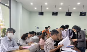 UBND TP Hồ Chí Minh không tiếp nhận văn bản giấy của các đơn vị từ ngày 1/8