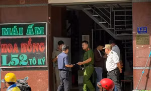 TP Hồ Chí Minh: Tạm giữ bảo mẫu bạo hành trẻ tại Mái ấm Hoa Hồng