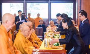 Trang trọng tổ chức Lễ Dâng Y Kathina Hoàng gia Thái Lan tại Việt Nam Quốc Tự