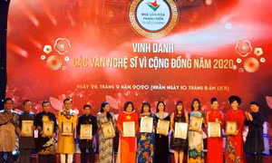 Tôn vinh các nghệ sỹ cải lương đóng góp cho nghệ thuật và cộng đồng