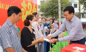 TP Hồ Chí Minh: Ấm áp Tết sum vầy của 400 gia đình công nhân không về quê đón Tết