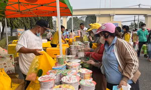 TP Hồ Chí Minh: Nhiều hoạt động chăm lo lao động trong Tháng công nhân