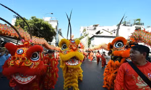  Nhộn nhịp Lễ hội Tết Nguyên tiêu tại TP Hồ Chí Minh