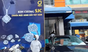 Thị trường kim cương mất thanh khoản, người mua loay hoay tìm nơi bán lại