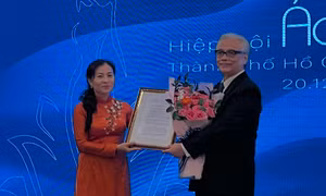 TP Hồ Chí Minh: Thành lập hiệp hội để bảo tồn, phát triển áo dài Việt Nam