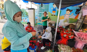 Hoa tươi tăng giá mạnh trước ngày 8/3