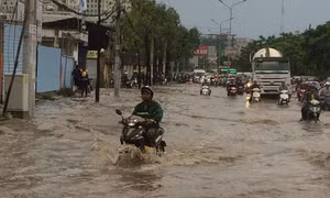 TP Hồ Chí Minh tạm ứng 10 tỷ đồng, siêu máy bơm đường Nguyễn Hữu Cảnh 'chạy' trở lại