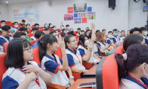 TP Hồ Chí Minh: Nhiều hoạt động hỗ trợ sinh viên, học sinh năm học mới