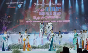 Khai mạc Lễ hội Áo dài TP Hồ Chí Minh lần thứ 8