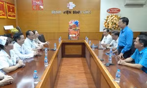 TP Hồ Chí Minh: Tri ân đội ngũ y bác sĩ nhân dịp Ngày Thầy thuốc Việt Nam 27/2