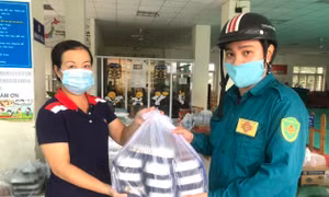 Những tấm lòng thảo thơm giữa mùa dịch COVID-19