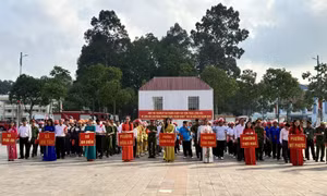 Bến Cát tổ chức Hội thi nghiệp vụ chữa cháy và cứu nạn cứu hộ 'Tổ liên gia an toàn PCCC'