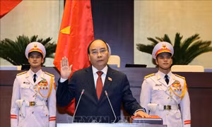 Tiểu sử tóm tắt của Chủ tịch nước Nguyễn Xuân Phúc