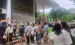 TP Hồ Chí Minh: Các điểm vui chơi, giải trí đông khách trong ngày 3/9