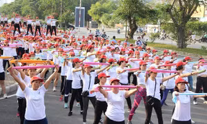 Trên 800 phụ nữ tham gia đồng diễn thể dục tại TP Hồ Chí Minh