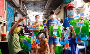 TP Hồ Chí Minh: Trung thu đủ bánh, đủ đèn, đủ trò chơi cho các bé trong mùa dịch COVID-19