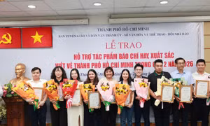 TP Hồ Chí Minh trao hỗ trợ 70 tác phẩm báo chí hay, xuất sắc viết về Thành phố