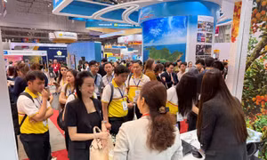 Khách săn tour ưu đãi tại ITE HCMC 2026