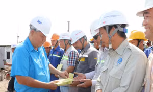 Trên 1,48 triệu lượt hộ nghèo, cận nghèo đã được hỗ trợ, tặng quà Tết