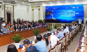 TP Hồ Chí Minh: Tôn vinh 50 doanh nghiệp tiêu biểu nhân kỷ niệm 50 năm Giải phóng miền Nam