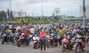 Hơn 33.000 công nhân Công ty Pouyuen Việt Nam tạm ngừng việc 