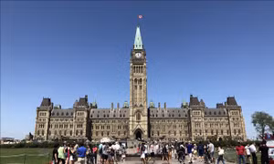 Ngày càng nhiều người Mỹ xin quốc tịch Canada làm phương án dự phòng