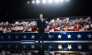 Tấm séc 5.000 USD của ông Trump: Giải pháp cho vấn đề không có thật?