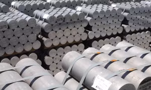 Thị trường kim loại rung chuyển sau khi Iran tấn công các nhà máy luyện kim