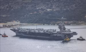 Tàu sân bay USS Gerald R. Ford rời khu vực