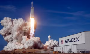Tỷ phú Elon Musk hợp nhất tham vọng AI và không gian