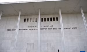 Trung tâm Kennedy lần đầu đối mặt với cảnh báo phá bỏ từ chính quyền Tổng thống Trump