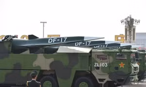 Trung Quốc lần đầu công bố video phóng tên lửa siêu vượt âm DF-17 và 'sát thủ Guam'