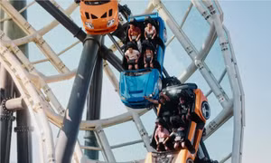 Tàu lượn siêu tốc mới của Universal Studios Hollywood gây tranh cãi
