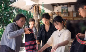 Văn hóa Cơ Tu sống động qua bước chân người trẻ