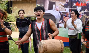 Điểm hẹn văn hóa tháng Năm tại Làng Văn hóa - Du lịch các dân tộc Việt Nam 