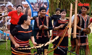 'Điểm hẹn vùng cao' rực rỡ sắc màu tại Làng Văn hóa - Du lịch các dân tộc Việt Nam dịp lễ 30/4 - 1/5 