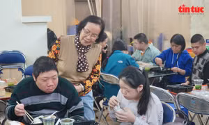 ‘Lớp học hạnh phúc’ nuôi dưỡng tâm hồn người khuyết tật