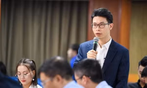 Góp ý dự thảo văn kiện Đại hội XIV của Đảng: Xem tri thức và dữ liệu là tài sản quốc gia