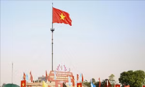 Lễ Thượng cờ 'Thống nhất non sông' tại Đôi bờ Hiền Lương - Bến Hải