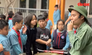 Nuôi dưỡng tình yêu lịch sử dân tộc trong thế hệ trẻ 