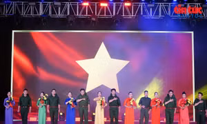‘Hà Nội - Mùa thu độc lập’ ngân vang giữa lòng Thủ đô 