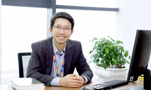 Góp ý dự thảo văn kiện Đại hội XIV: Kiến tạo ‘vàng tri thức’ từ chiến lược nhân lực đa tầng