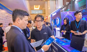 CMC trình diễn Hệ sinh thái an ninh ATTT tại ngày An toàn thông tin Việt Nam 2024