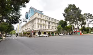 Rao bán hàng loạt khách sạn ở TP Hồ Chí Minh vì ế khách