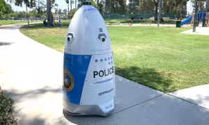 ‘Robot cảnh sát’ đi tuần trong công viên ở California, Mỹ