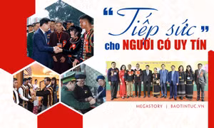 'Tiếp sức' cho người có uy tín